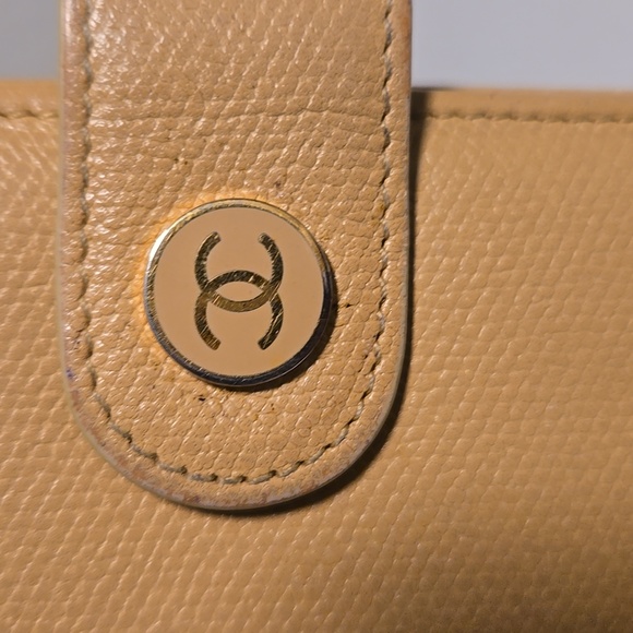 Chanel Leather Planner Agenda Tan - Picture 11 of 13